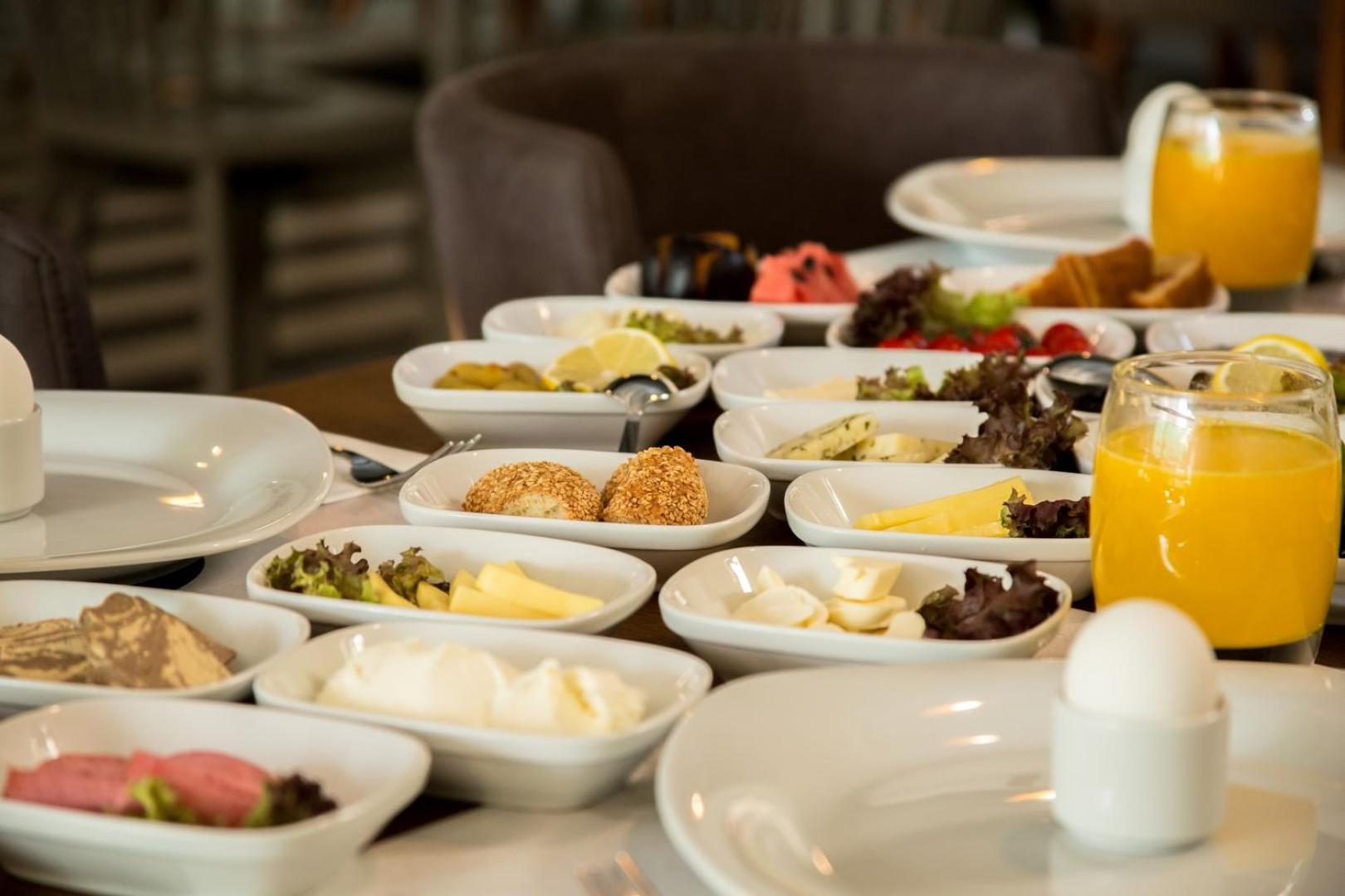 Plus Hotel Bostanci Atasehir — Fotoğraflar 1